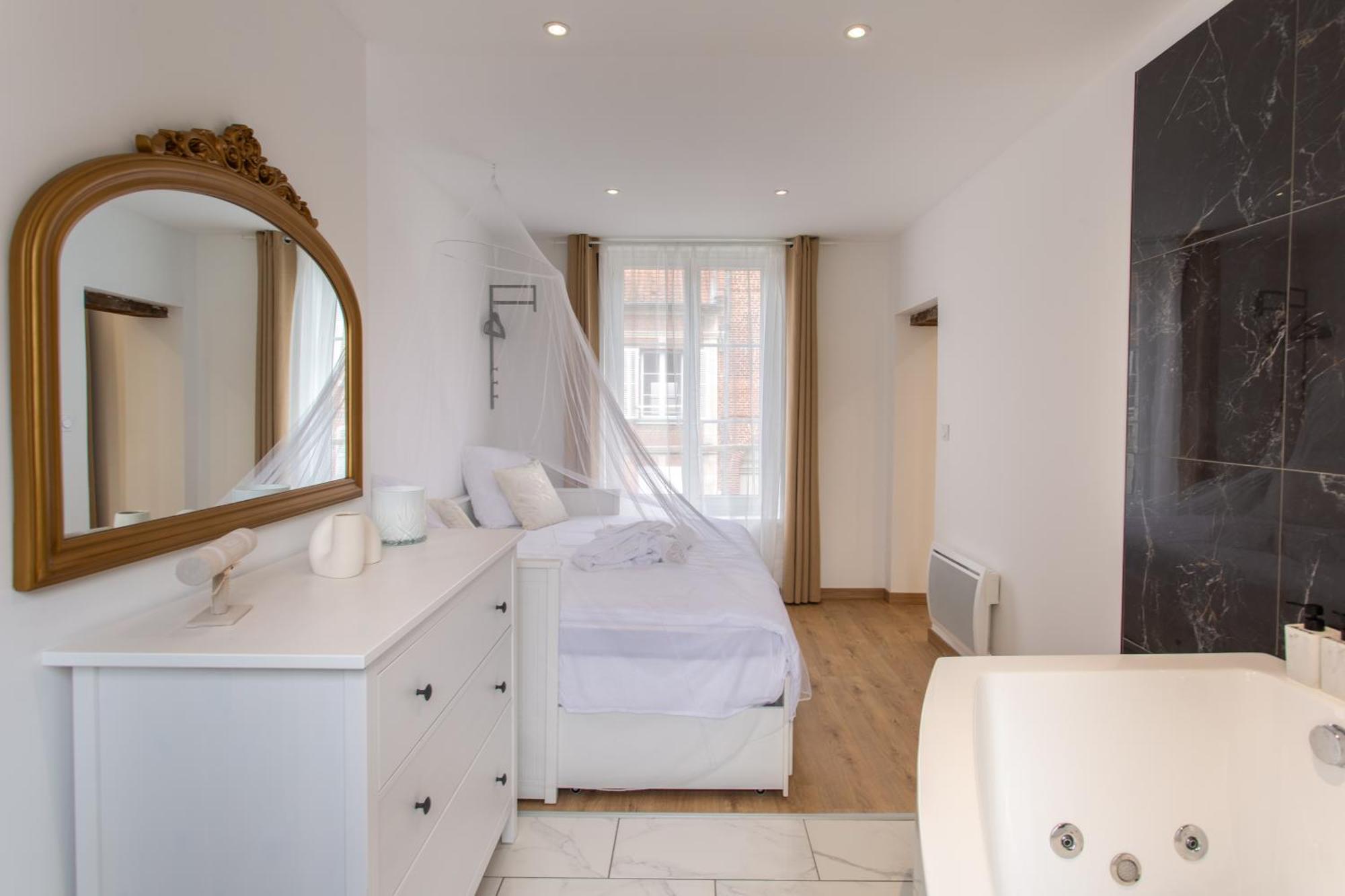 L'Amour Vrai - Love Room -T2 Elegant Et Romantique Abbeville Exterior foto